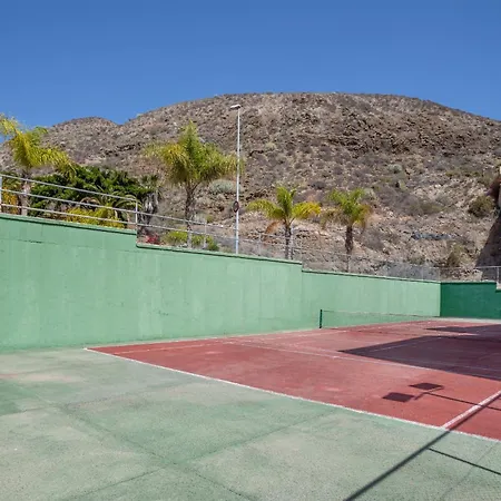 Castle Harbour Heated Pool Views By Lovetenerife لوس كريستيانوس