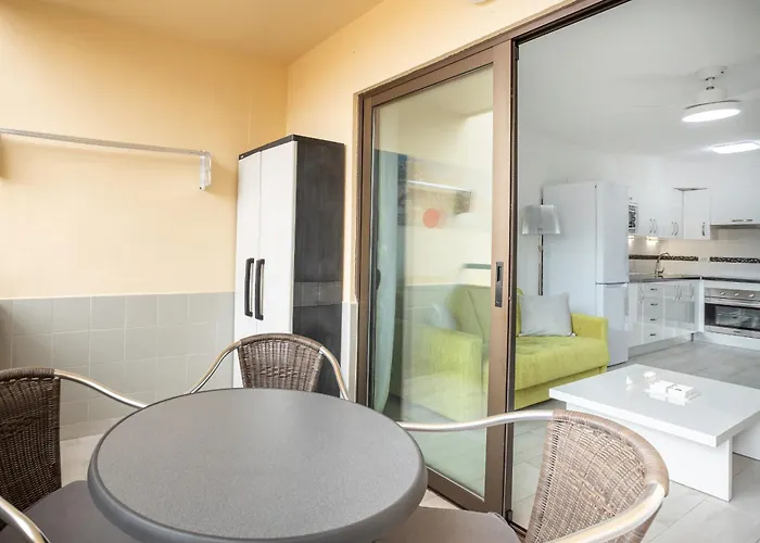 Castle Harbour Heated Pool Views By Lovetenerife Los Cristianos (Tenerife)